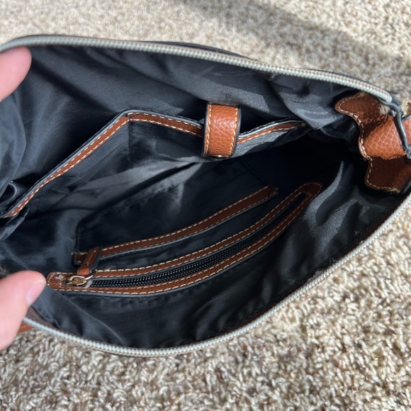 G.H. Bass & Co. Crossbody - Picture 5 of 5